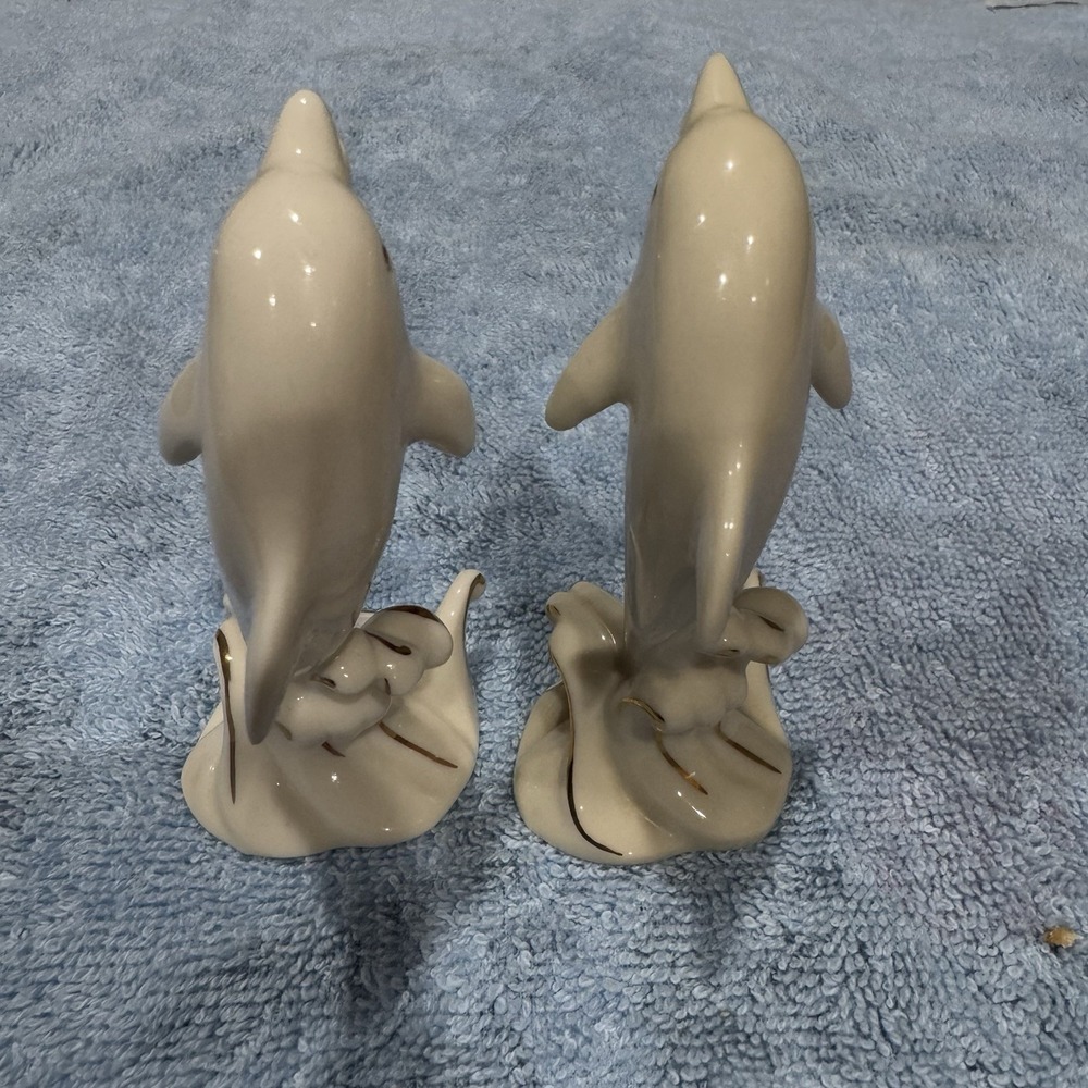 Pair Of Lenox Leaping Dolphin Figurine Ivory Porcelain 24K Gold Accents 4" EUC - Picture 4 of 5